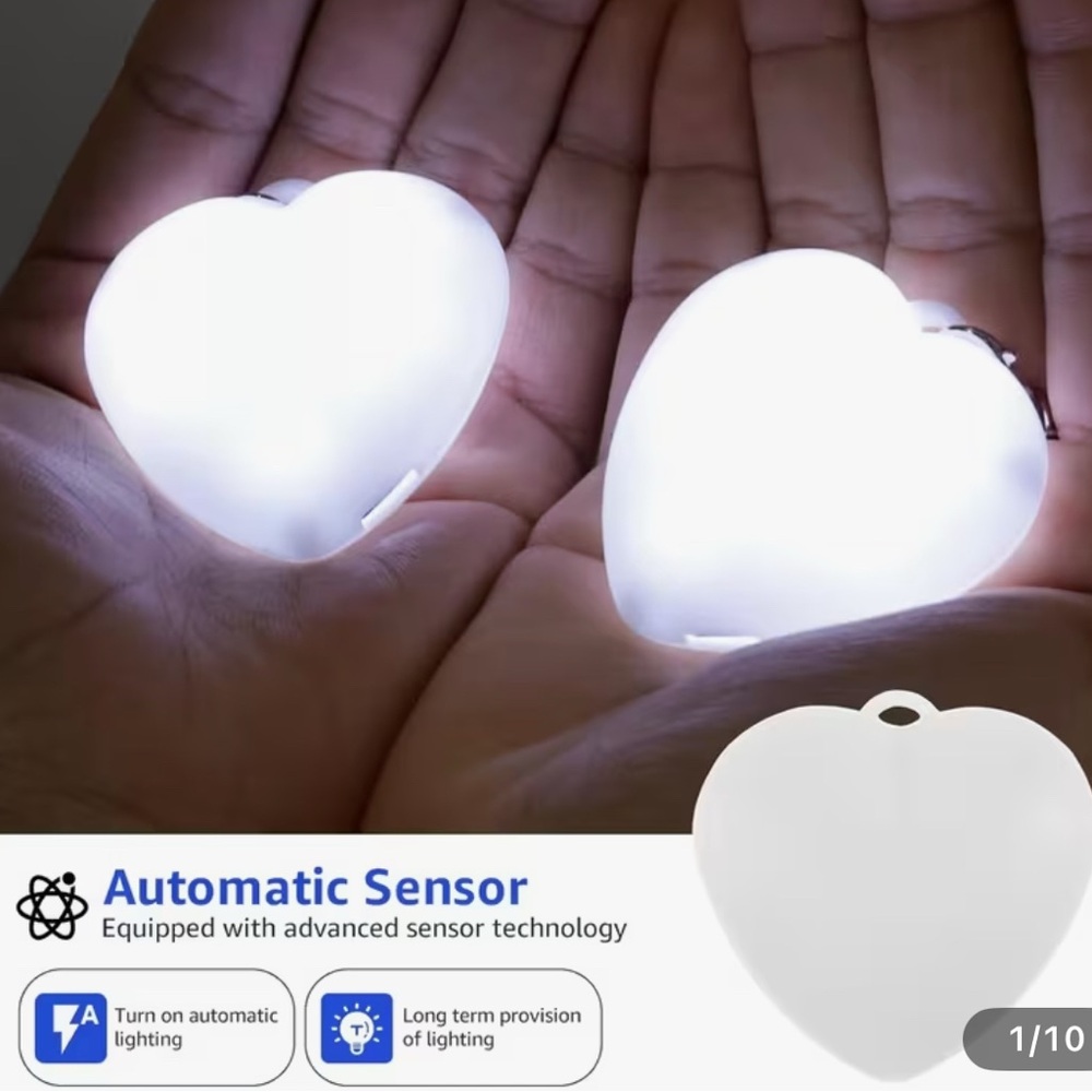 1-Heart-Shaped LED light Keychain for her